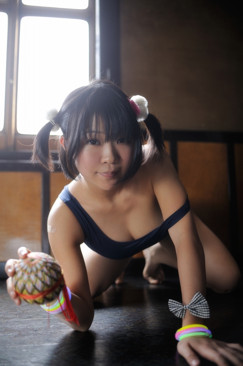 [Cosplay]  Hot Flute Student Pigtails & Perfect Ass 2